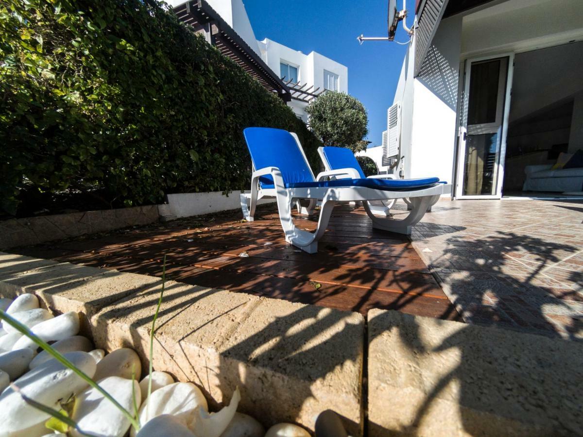 Blue Bay Beach House Ларнака Екстер'єр фото